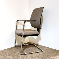 BELUGA TRINEO ALUM, ASIENTO Y RESPADO TELA GRIS